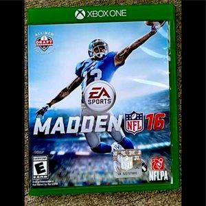 Xbox One - Madden 16